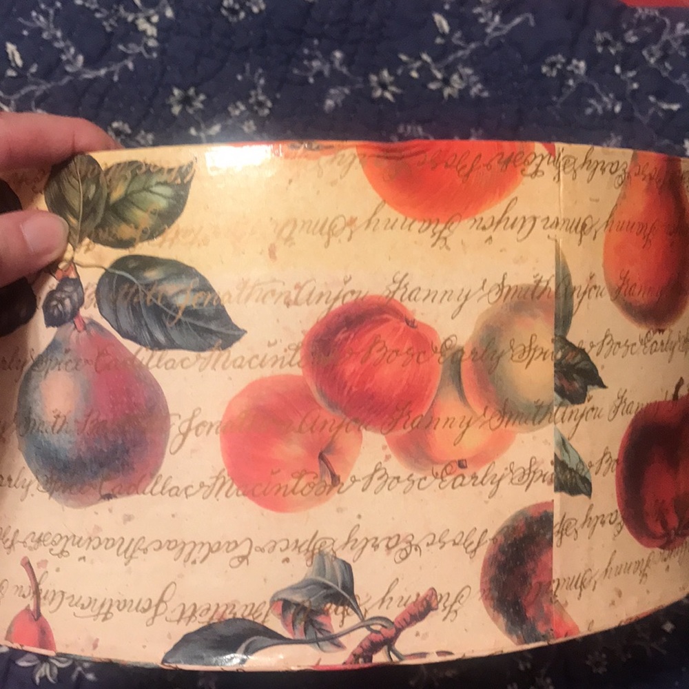 Box Apple Themed Storage Box - Picture 7 of 16